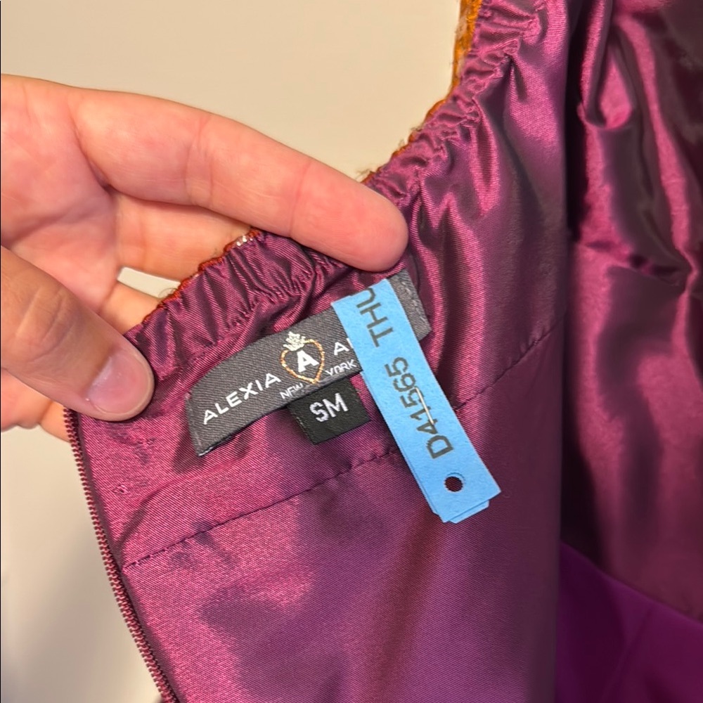 Alexia Admore Strapless Bubble Hem Mini Dress - Picture 8 of 14
